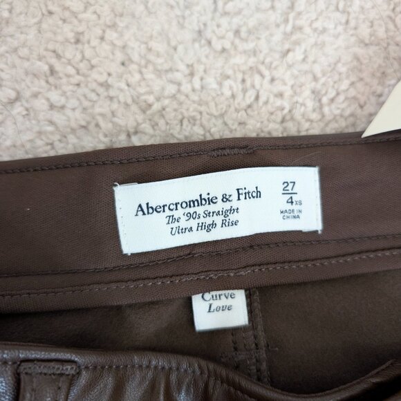 NWT Abercrombie Curve Love 90's Straight Ultra High Rise Vegan Leather Pant - Picture 4 of 7